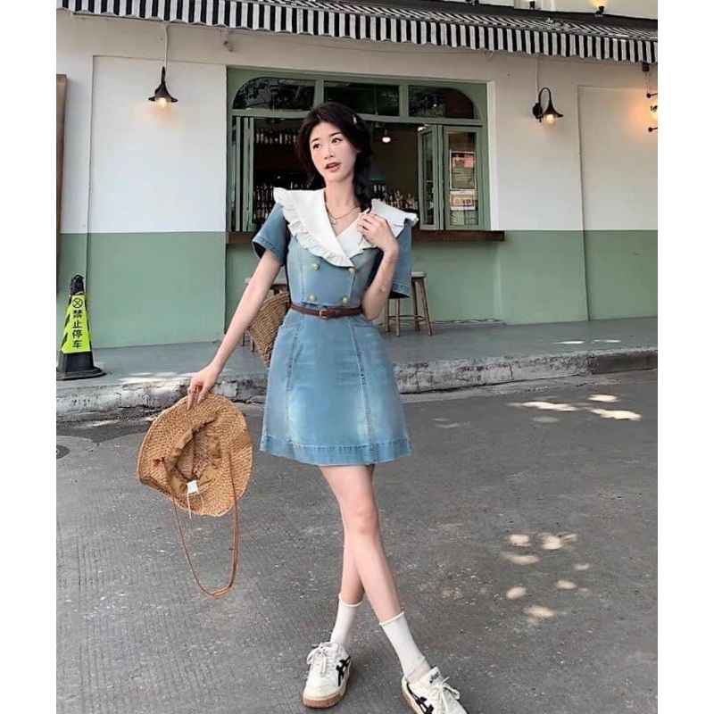 ĐẦM JEAN KÈM NỊT CỔ PHỐI