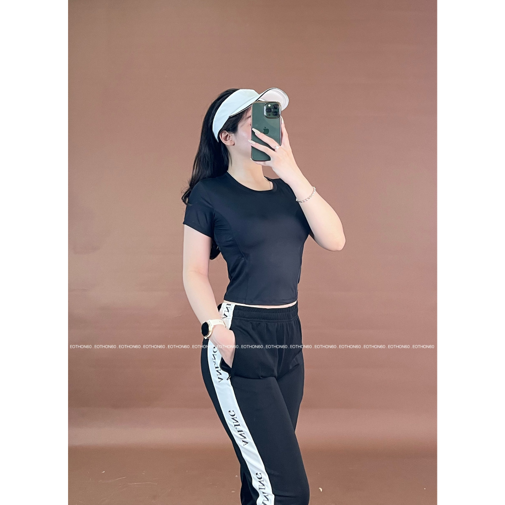 Áo crop trơn , quần jogger chữ dọc anling [hình thật shop chụp] Eothon60