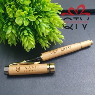 Bút gỗ khắc tên