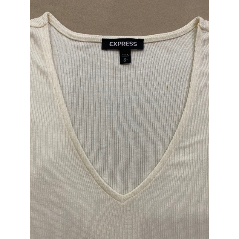 Áo thun gân cổ tim tay dài - Thanh lý vnxk