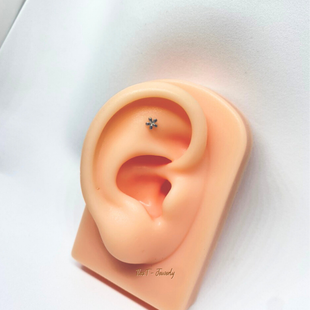 [1 chiếc] Khuyên tai/bông tai kim loại hình bông hoa mini nhẹ nhàng  / Upper Helix Flat Earring 29