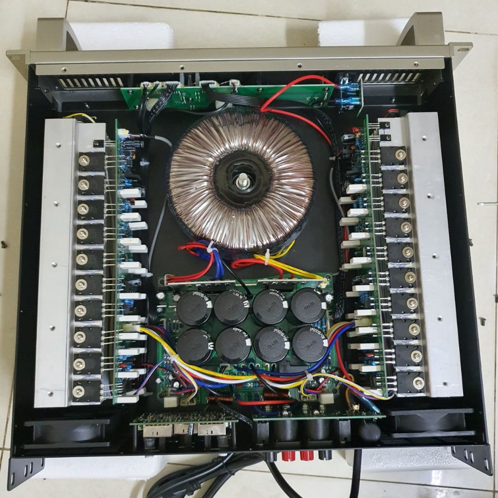 Cục đẩy Yamaha P9500S-40 sò lớn