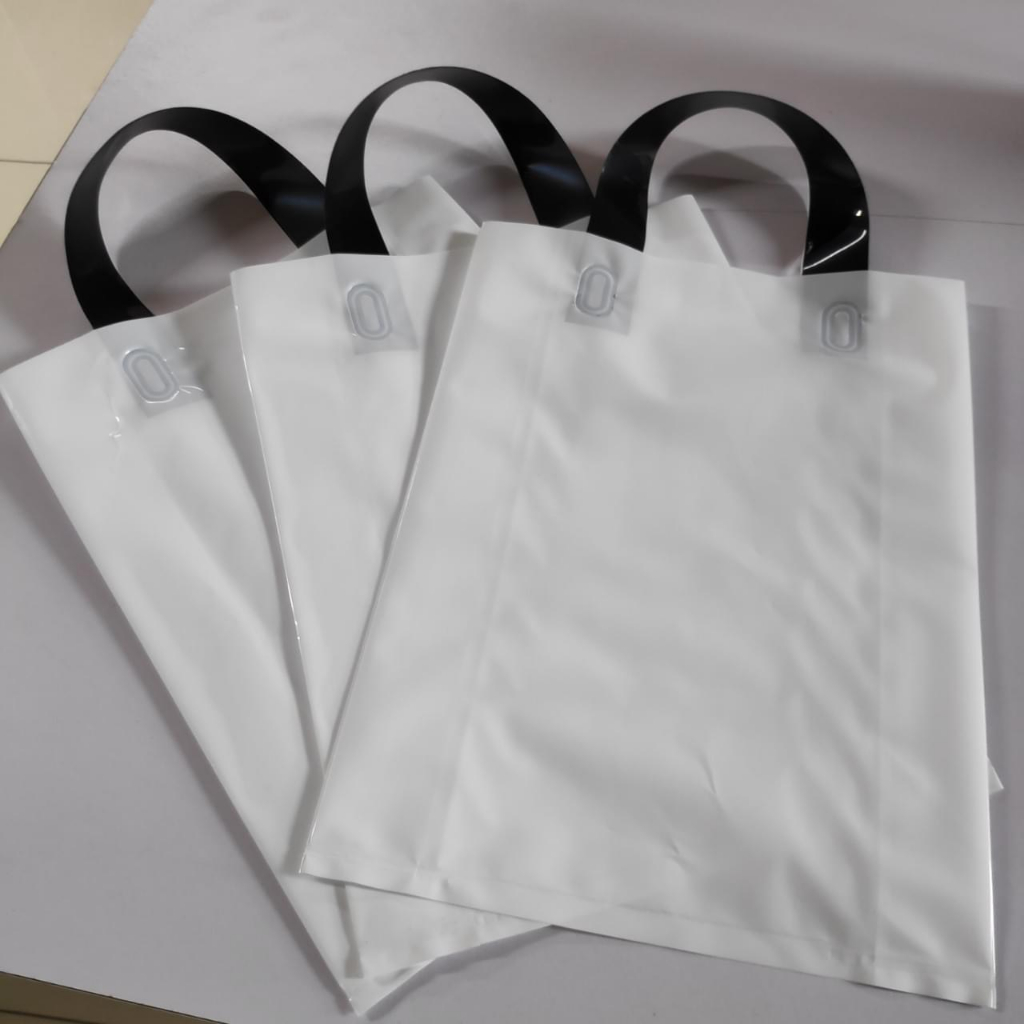 0,5kg - 1kg Túi Đựng Hàng Nilong PE Trắng Sứ Có Quai Xách - Túi Ni Lông Tuidunghang Bóng Đẹp Bền Dẻo Dai Đủ Kích Thước