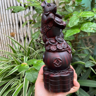 Tượng con chuột màu gỗ trắc dây (mẫu mới 2023)