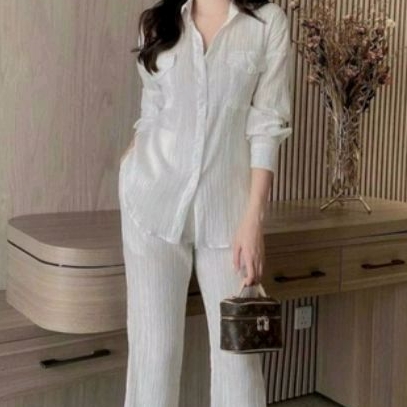 quần áo khách đặt trên live