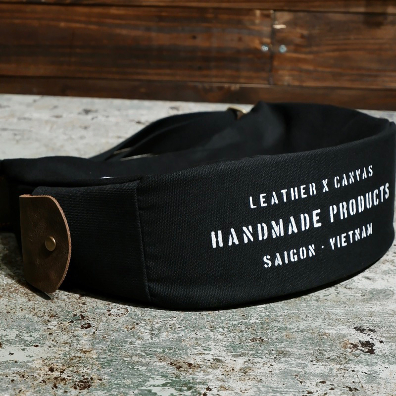 Túi đeo chéo Mili-Cross Bag - Màu đen - Thương hiệu Olderister - Tiệm Cũ Kĩ