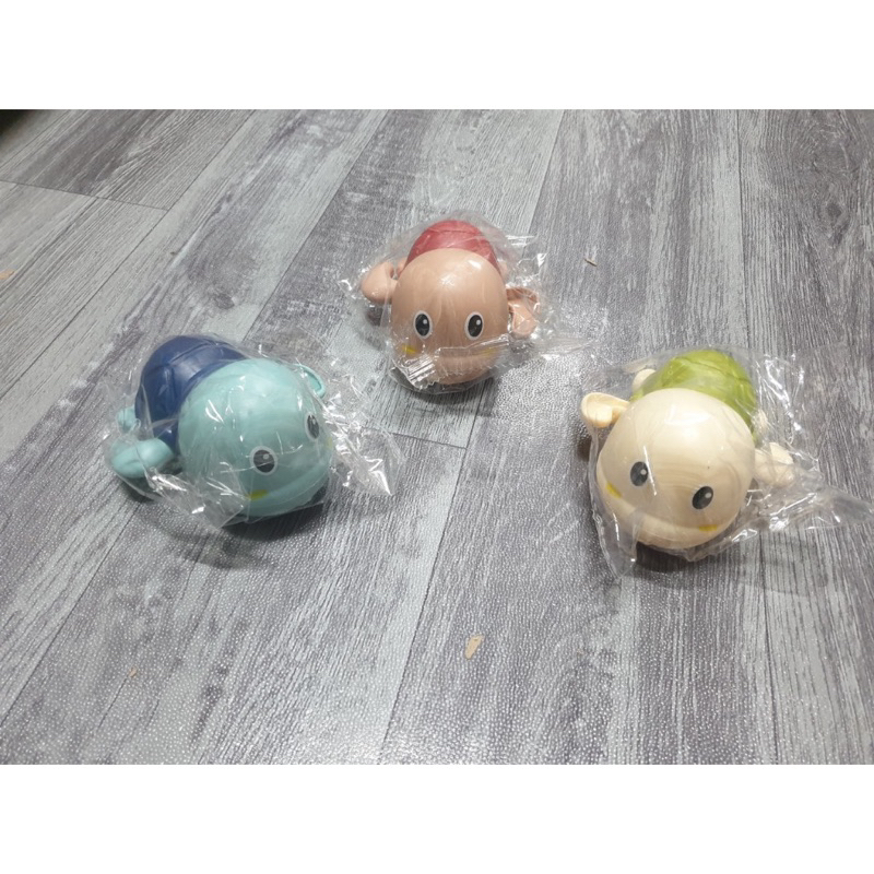 Đồ chơi rùa bơi, các con vật vặn cót thả nhà tắm cho bé