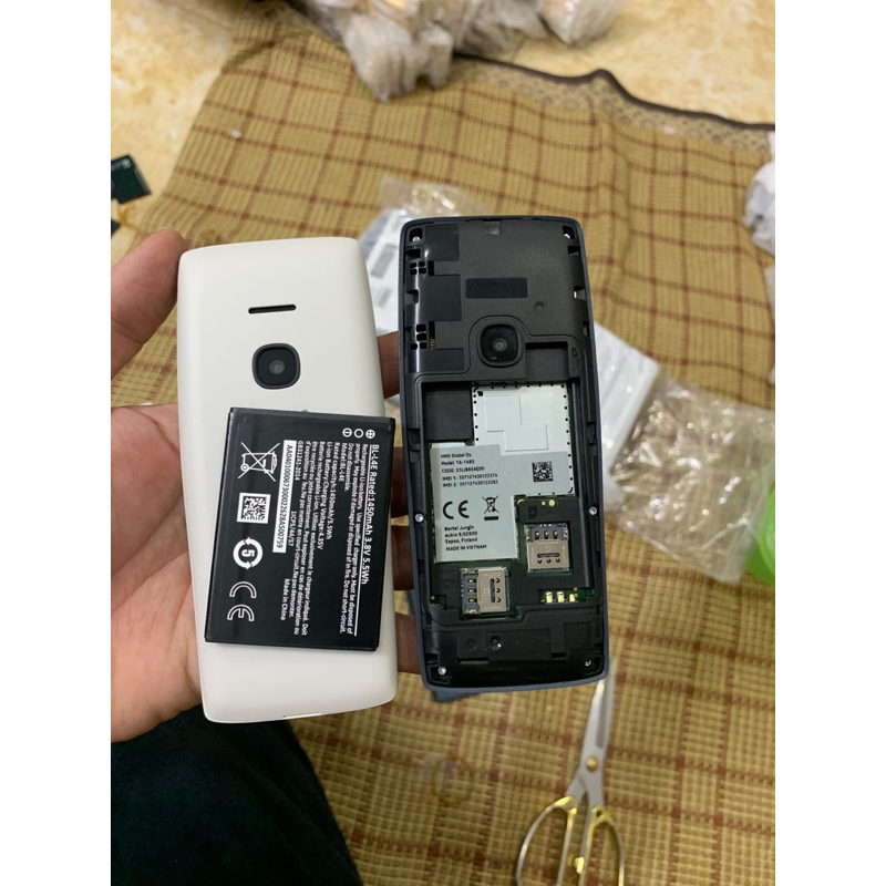 Điện thoại Nokia 8210 Máy mới full hộp  - Bảo hành 12 tháng
