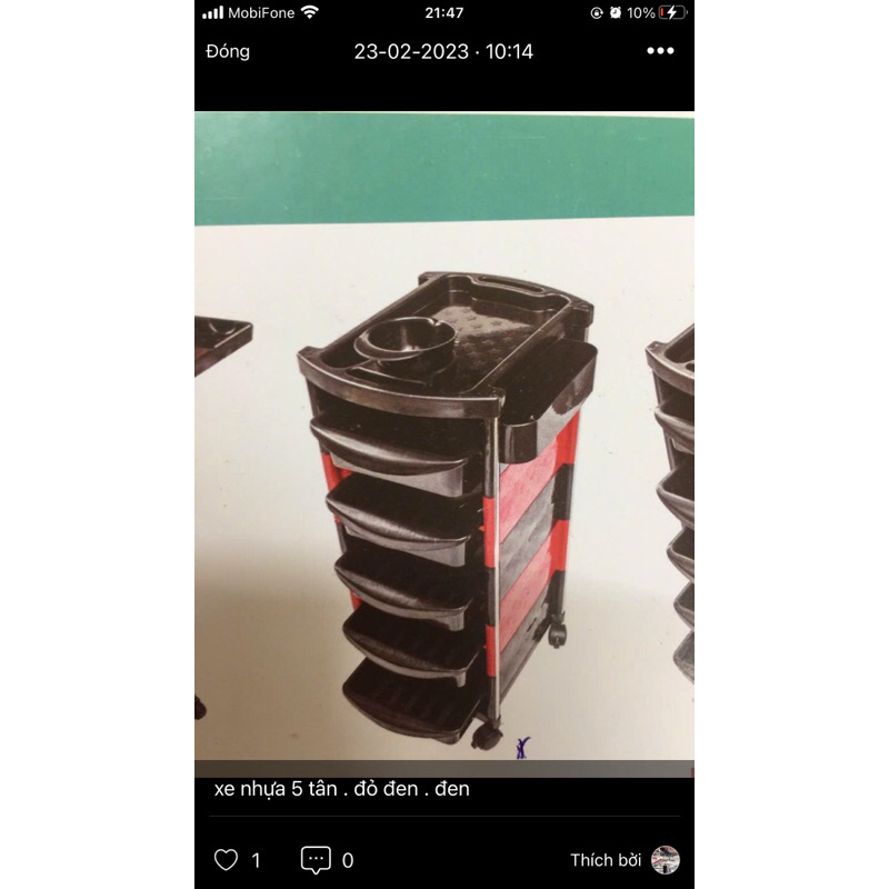 Xe đẩy tiệm tóc