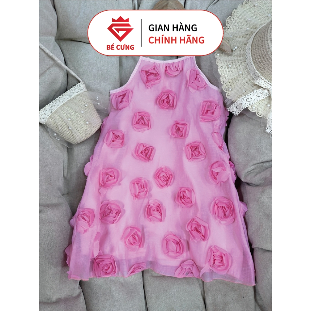 Váy Yếm Hai Dây Hoa Nổi Dành Cho Bé Gái