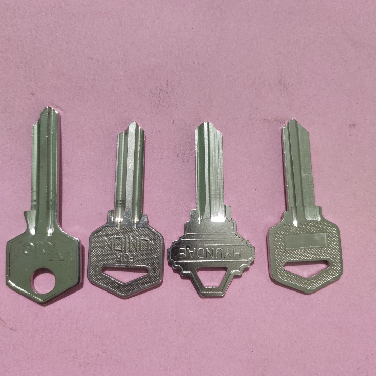 Phôi chìa khóa 909