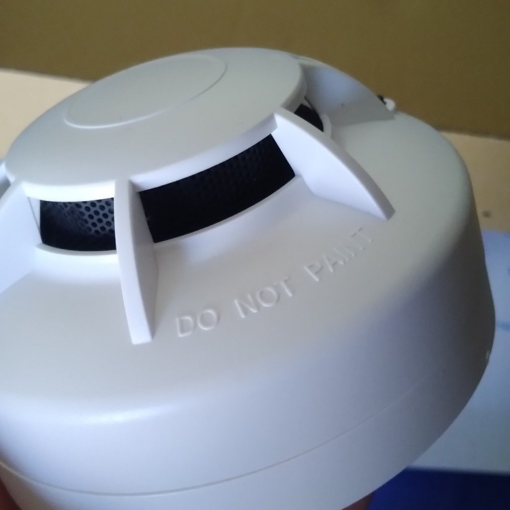 Báo khói độc lập  Dùng Pin không cần đi dây