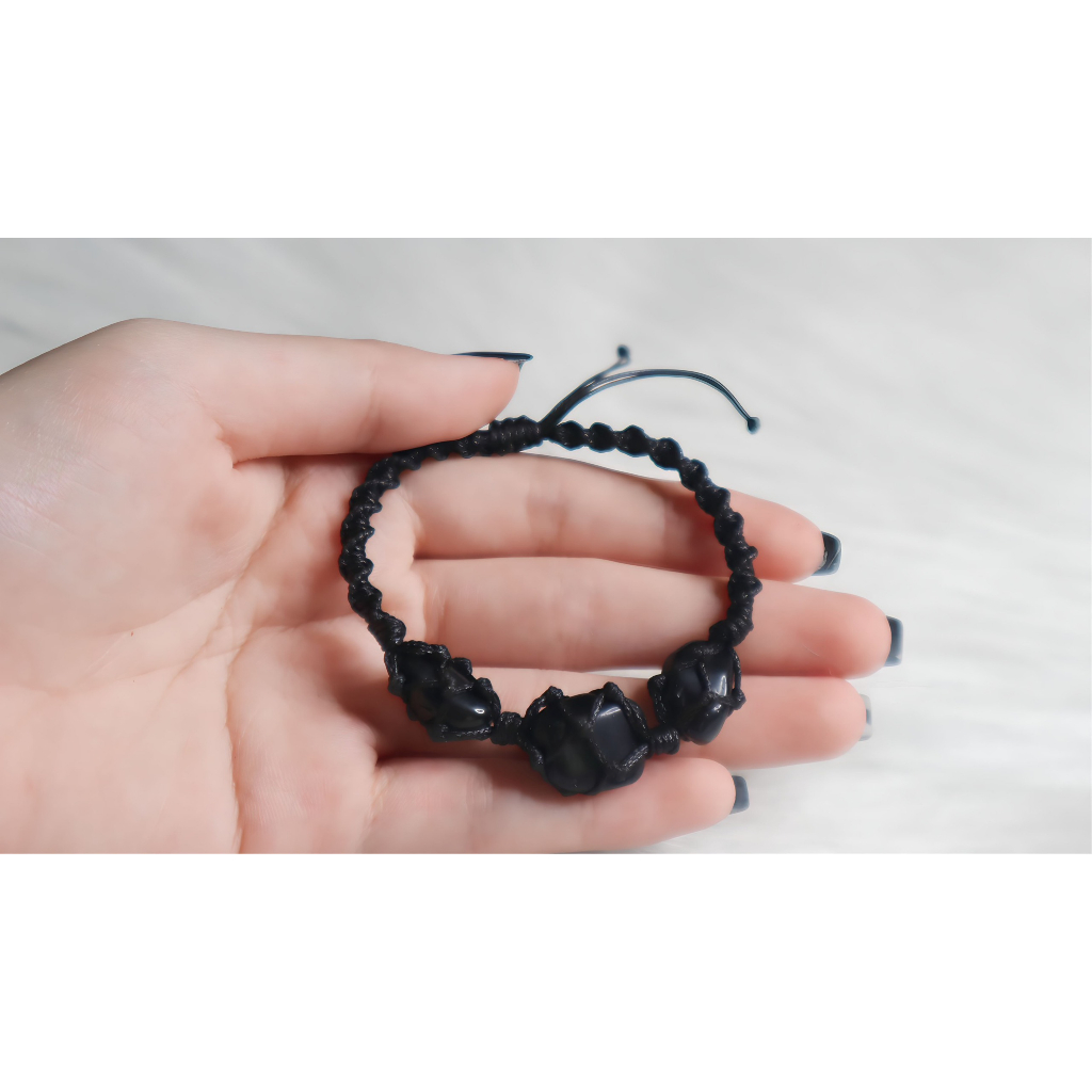 Vòng Tay Hematite "Vũ khí của bóng đêm"