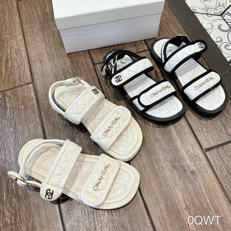 Sandal 2 Quai Da Chỉ Dán Khoá Siêu Xinh Êm Đẹp