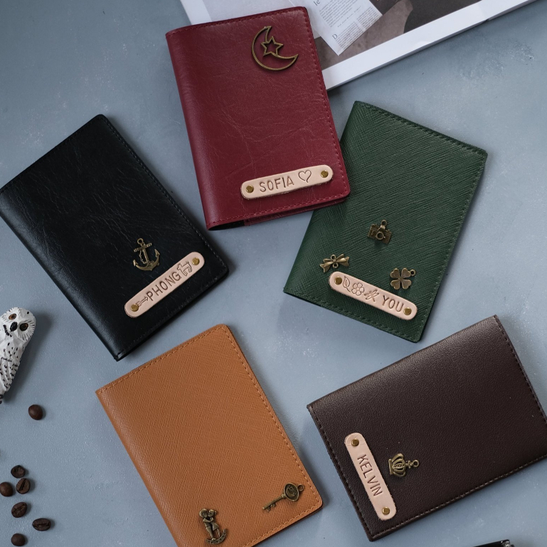 Vỏ hộ chiếu Vuông Shop da pu với nhiều màu sắc kèm tag tên theo yêu cầu passport cover