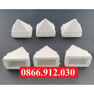 10 chiếc KT: 20x40 chụp hàng rào nhựa trắng, chóp nhọn, chông nhựa trắng, nắp trang trí