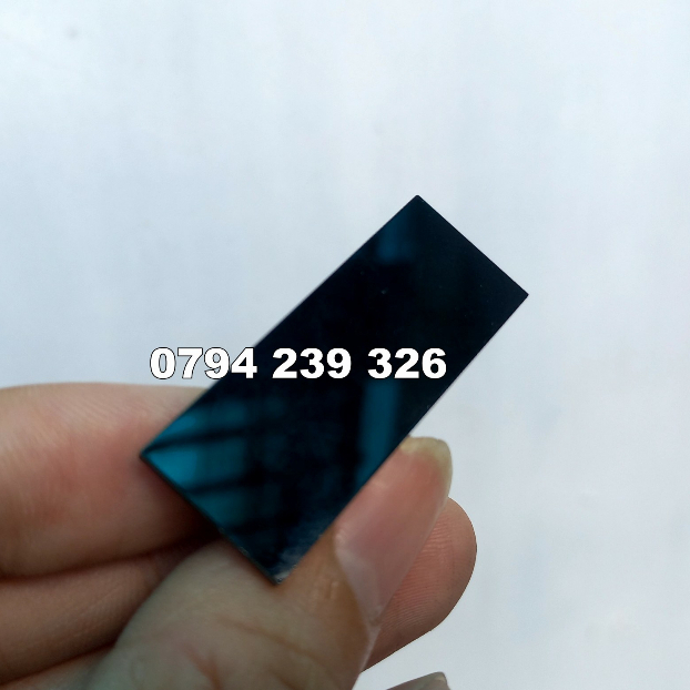 Thẻ đeo tang ghim cài áo