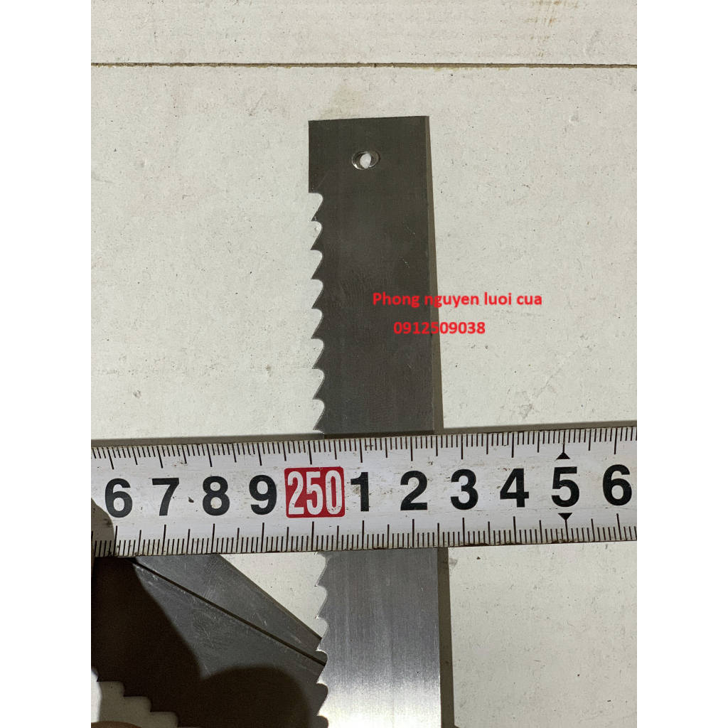 LƯỠI CƯA GỖ LĂP KHUNG 50CM CÓ LỖ CHỐT