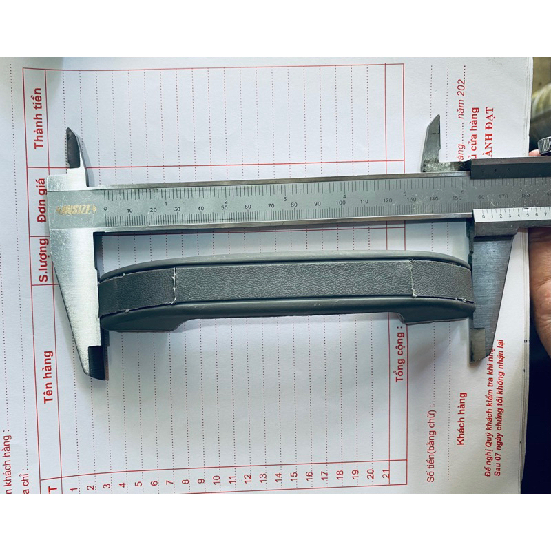 Tay nắm cửa cabin   cho xe suzuki 7 chỗ/ suzuki van/ suzuki 500kg  /giá 1 cái