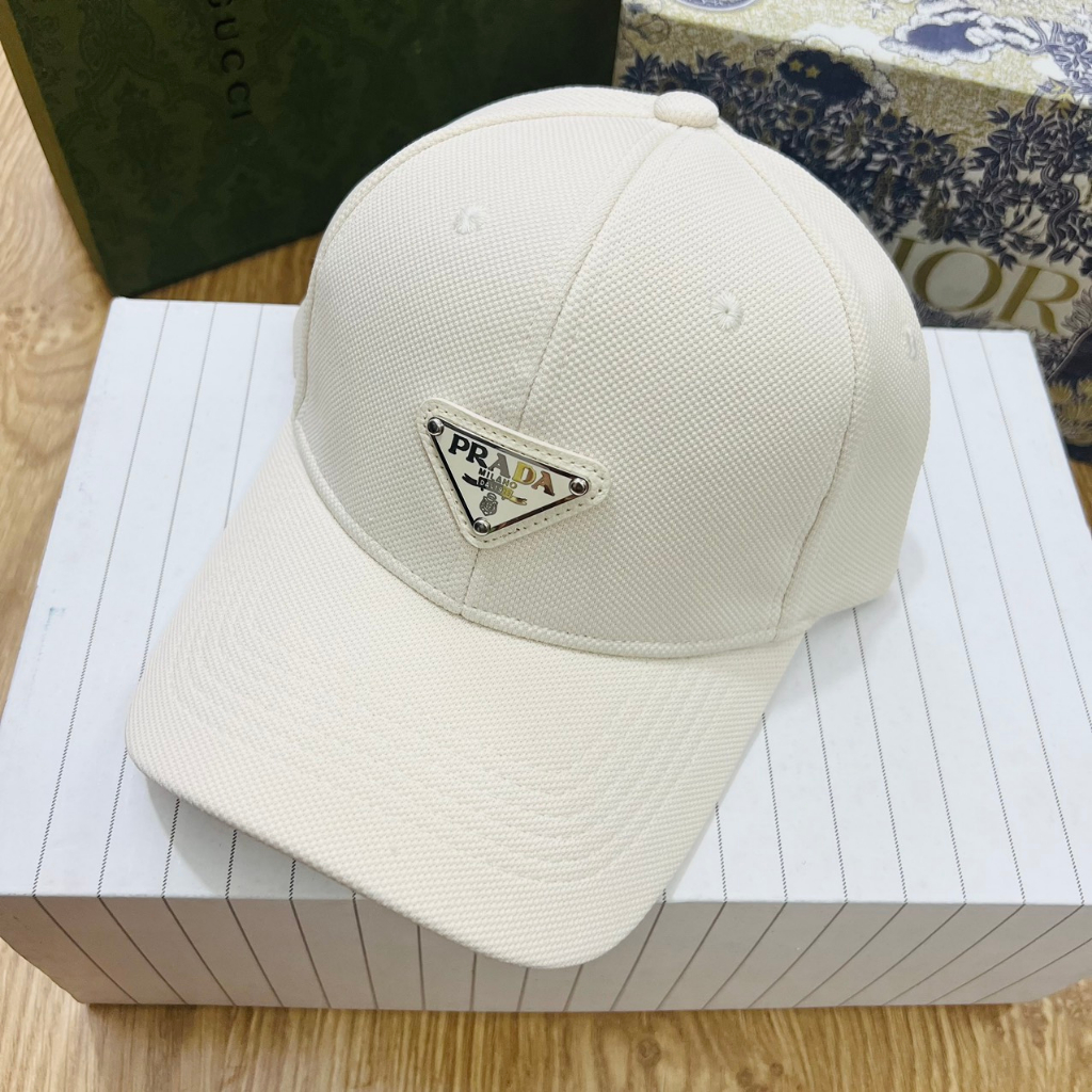 Nón lưỡi trai cao cấp. Mũ lưỡi trai Prrada thời trang,siêu nét