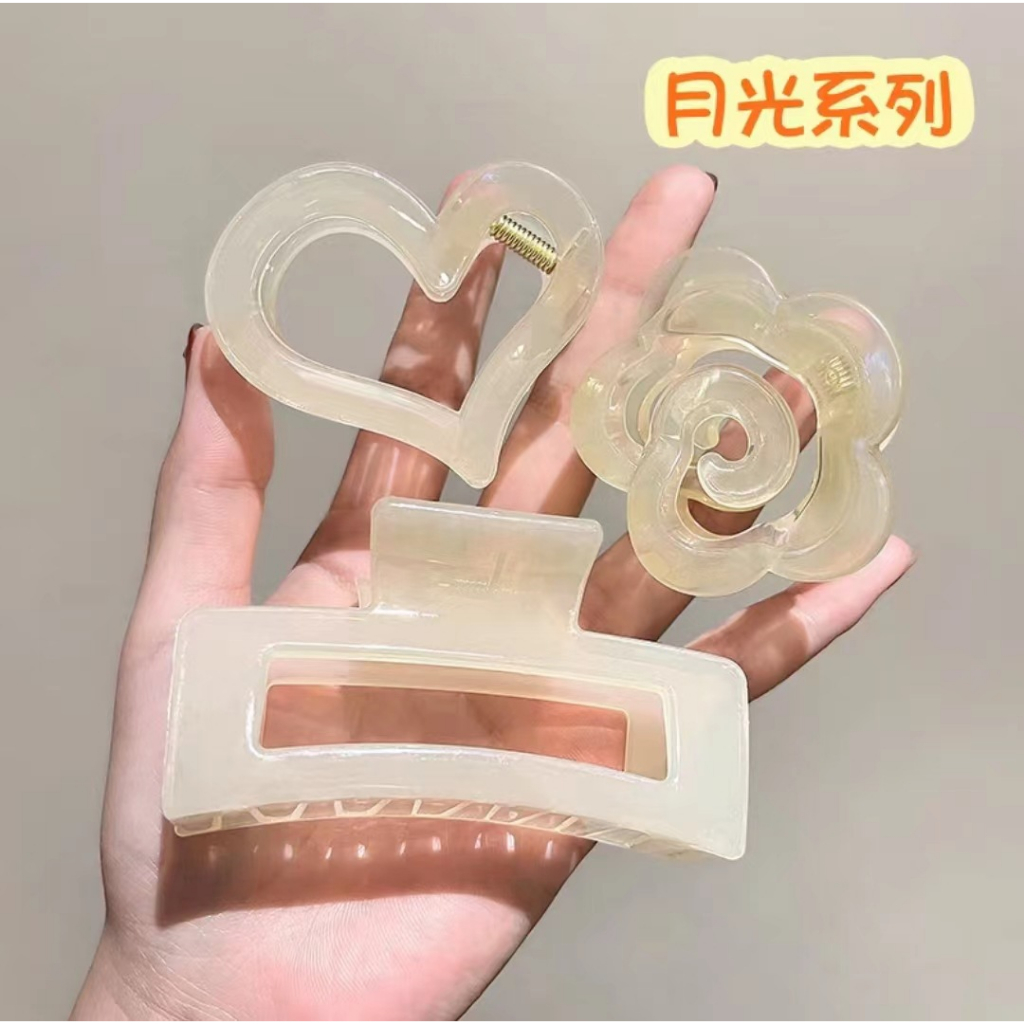 Set Kẹp Tóc Kèm Dây Thun 67 Chi Tiết Cho Bạn Gái