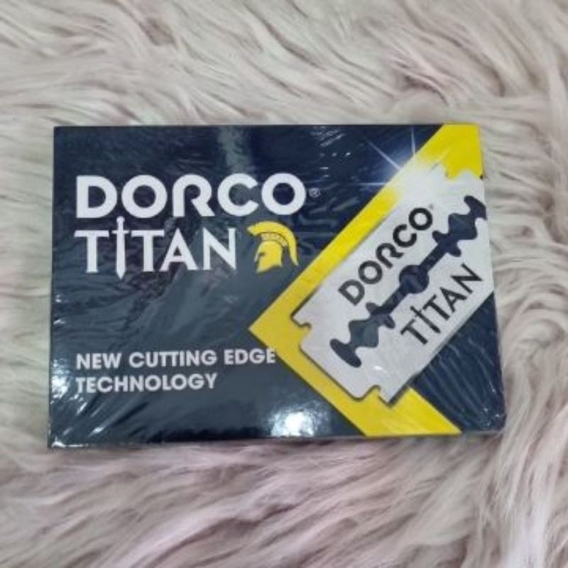 Dao lam DORCO TITAN xanh hộp 100 lưỡi siêu bén