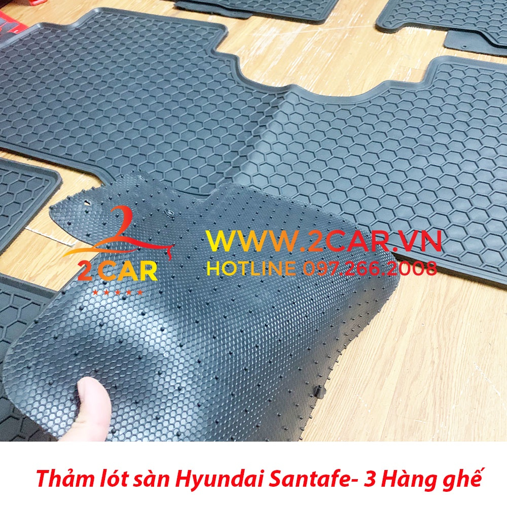 Thảm Lót Sàn Cao Su Xe Hyundai Santafe 2015-2023, sàn cao su đúc 3 hàng ghế mẫu Tổ ong chữ đỏ