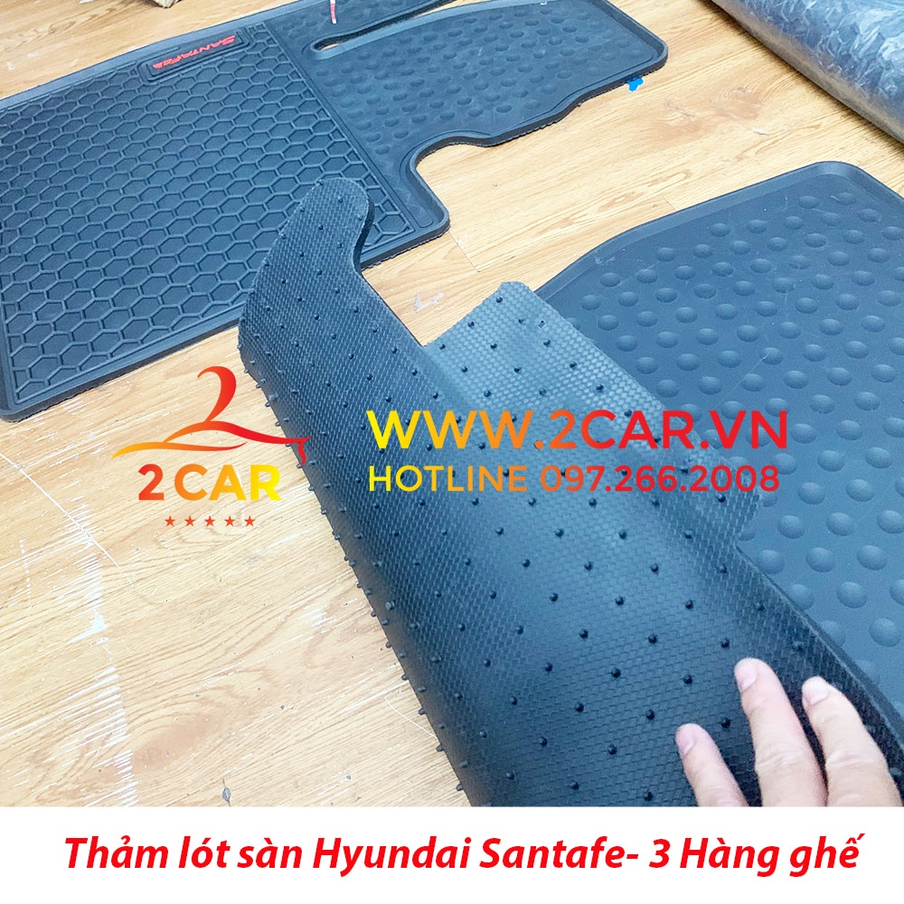 Thảm Lót Sàn Cao Su Xe Hyundai Santafe 2015-2023, sàn cao su đúc 3 hàng ghế mẫu Tổ ong chữ đỏ