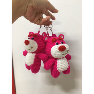 Móc khoá gấu dâu bằng len handmade