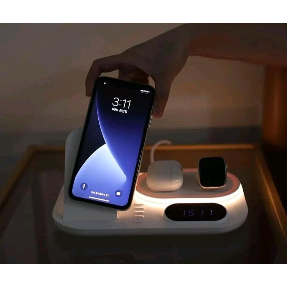 Đế sạc nhanh không dây Mooas 4in1 MC-W17