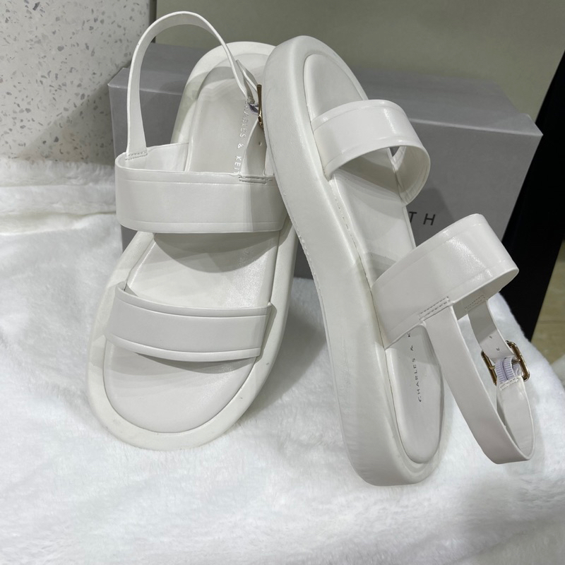 Sandal Ck dáng basic mẫu mới