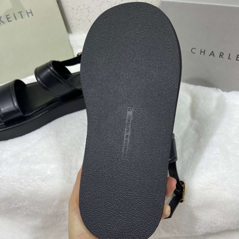 Sandal Ck dáng basic mẫu mới