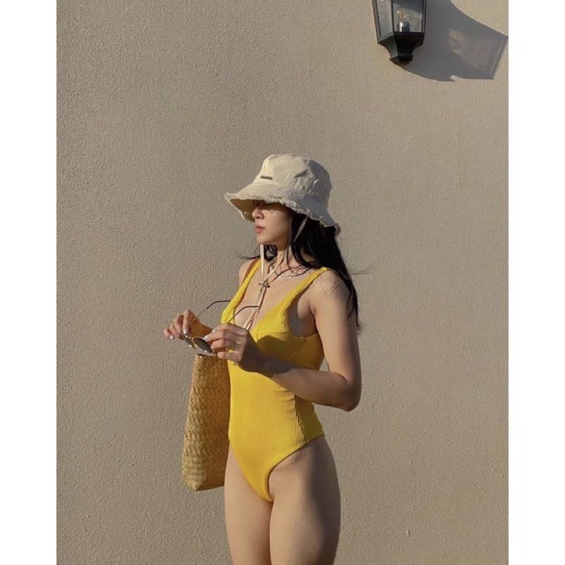 Bodysuit Gân Đi Biển Màu Vàng Sang Chảnh