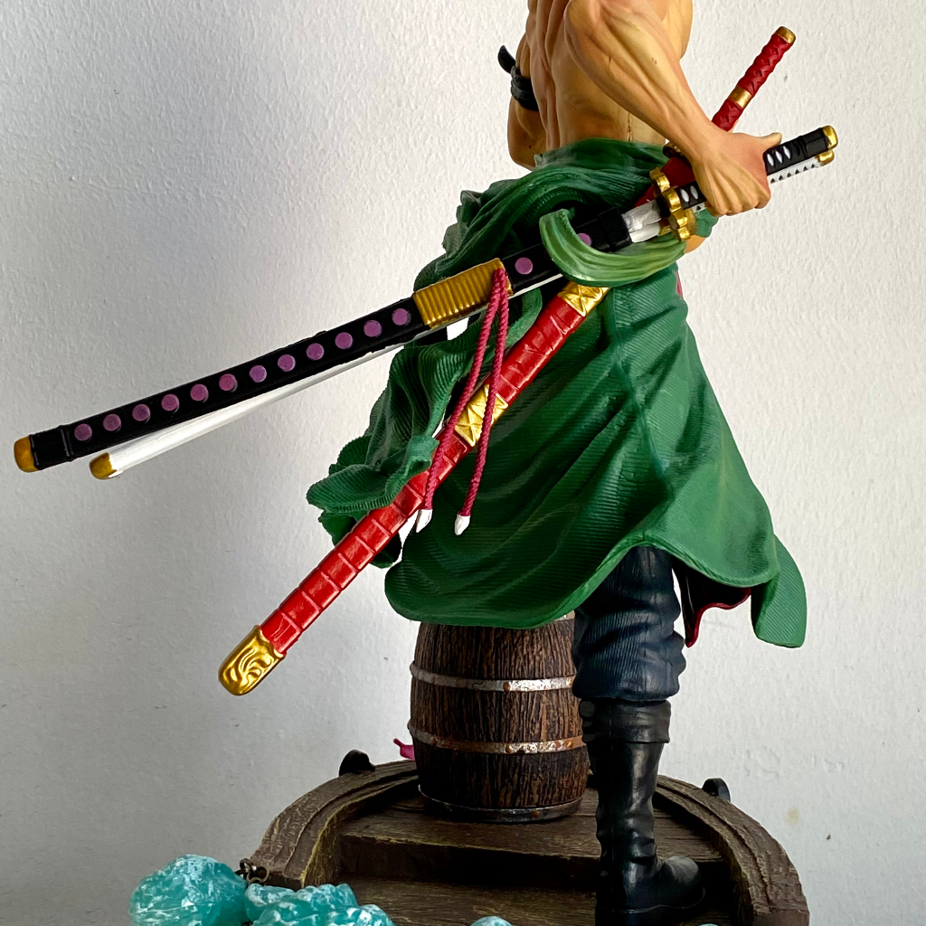 Mô hình Roronoa Zoro cao 36CM đứng trên thuyền - Zoro dáng đứng thuyền có 2 tay thay thế - one piece figure