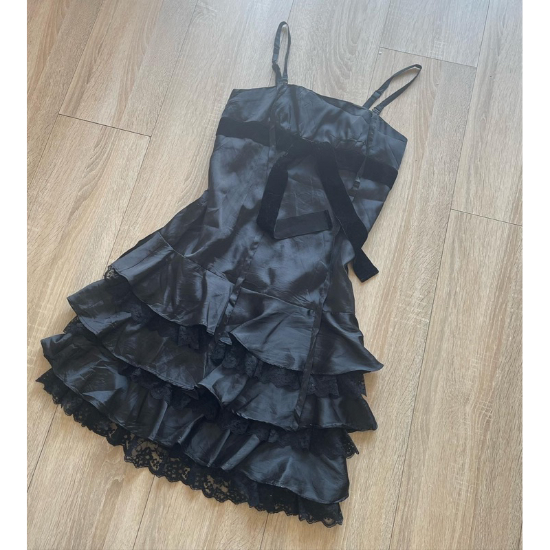 Đầm dây Gothic dress