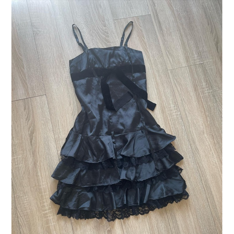 Đầm dây Gothic dress