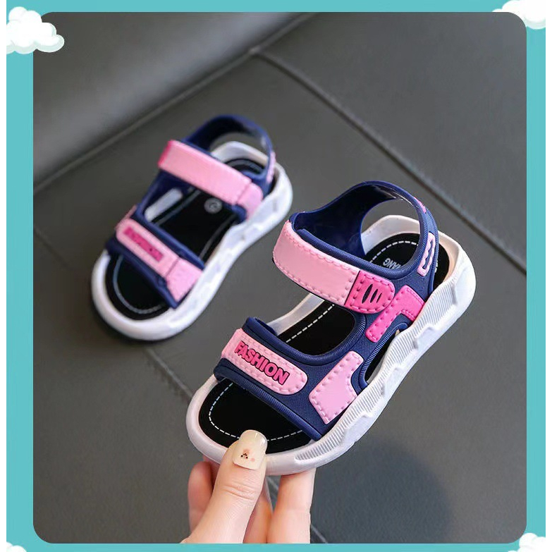 Dép sandal quai hậu hè cho bé trai và bé gái chất cao su mềm êm chân chống trơn trượt hàng Quảng Châu