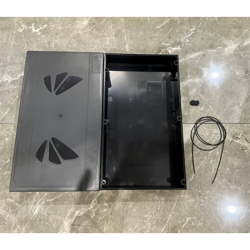 Box và khung nhựa kèm kẽm 13s 6p cho xe đạp điện. BN.