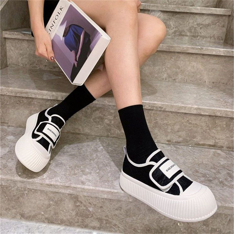 Giày thể thao ulzzang có big size 41 42 43 44 đế bánh mỳ phối lưới