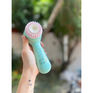 Máy rửa mặt clarisonic