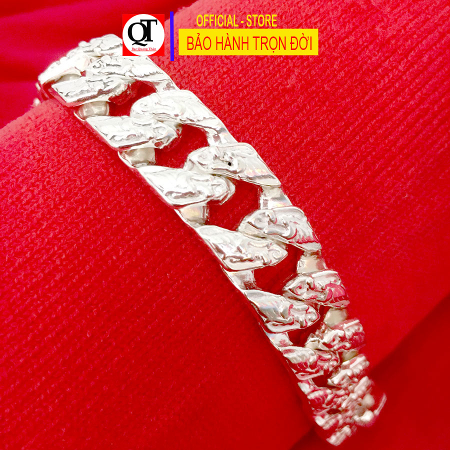 Vòng cổ nam Bạc Quang Thản thiết kế kiểu dây bản dẹp độ dài 50cm trọng lượng có nhiều lựa chọn chất liệu bạc ta.