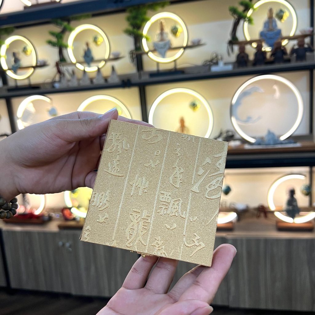 Vòng tay khắc kinh Bát Nhã - Đi kèm hộp đựng thư pháp.