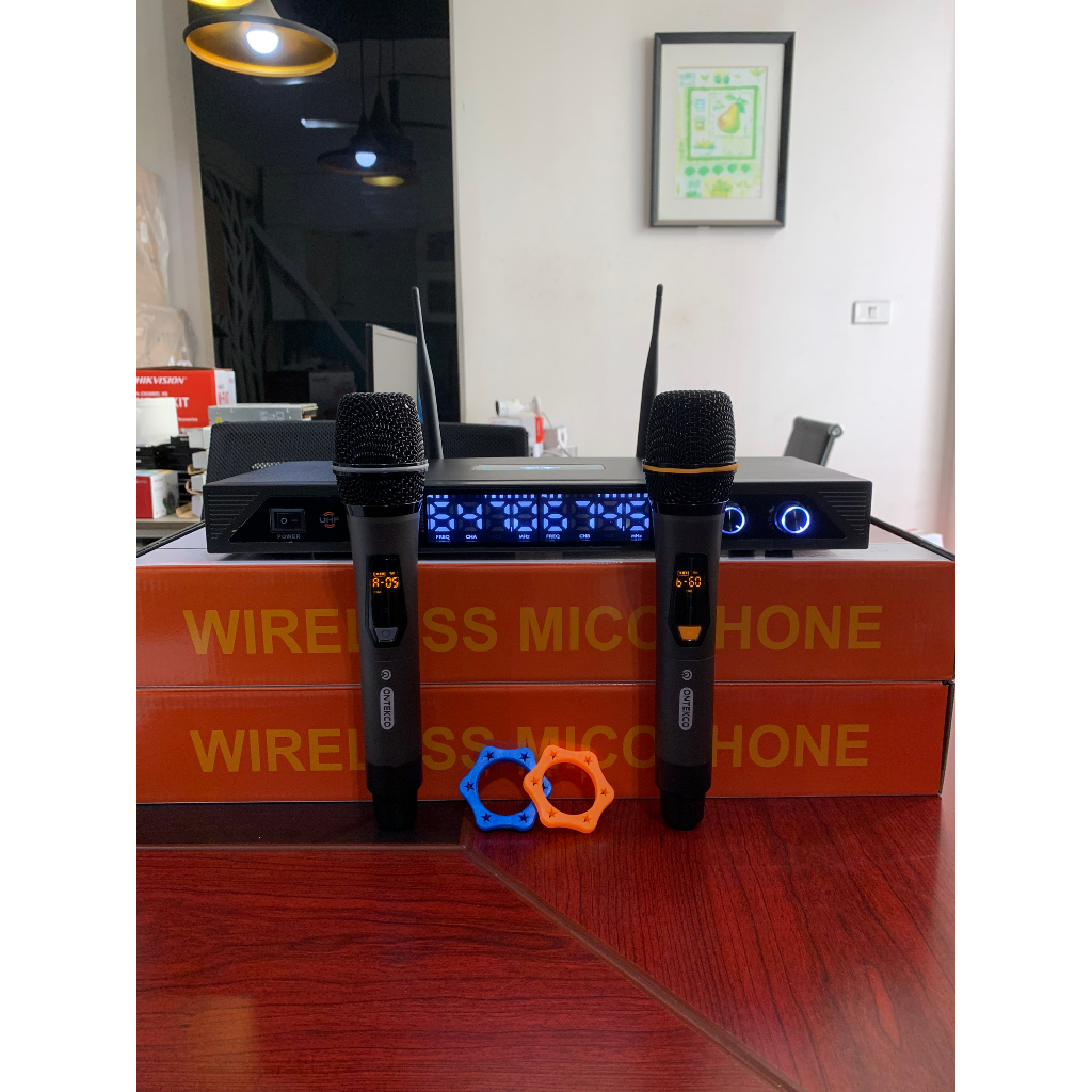 Micro không dây ONTEKCO MF338 cao cấp đa năng - Có đầu thu 2 anten sóng UHF Hát karaoke gia đình