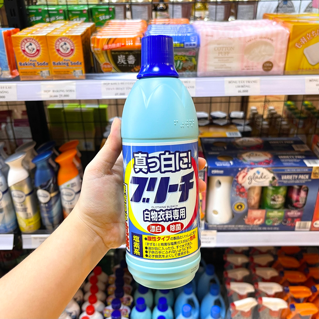 Nước Tẩy Quần Áo Rocket 600ml Nhật Bản