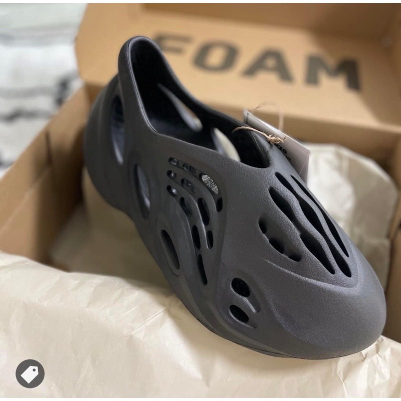 Giày Adidas Foam runner Onyx HP8739