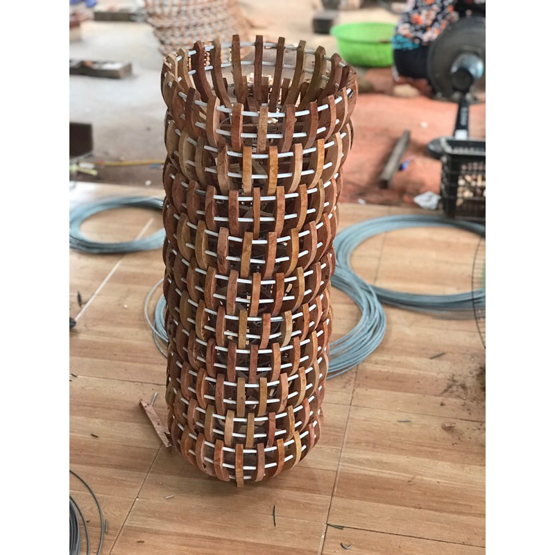 30k 1 chậu bí 26cm ,chậu gỗ nhãn trông lan ,hàng đẹp, chất lượng cao, kiểm tra hang thoải mái. zalo 0329405142.