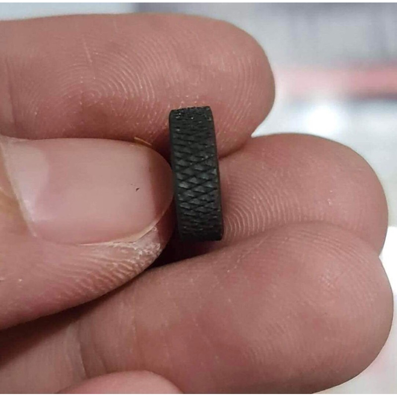 Bánh xe zippo kèm chốt tán