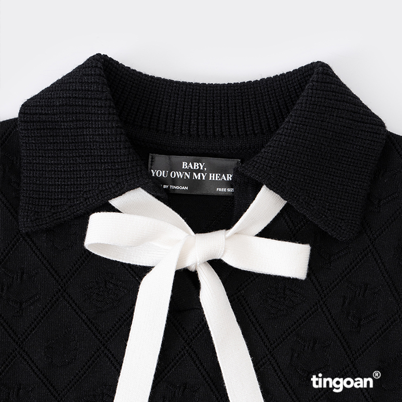 TINGOAN® - Áo len đen crop bề mặt len hoạ tiết quả trám cùng chi tiết buộc nơ YURI YURI TOP/BL