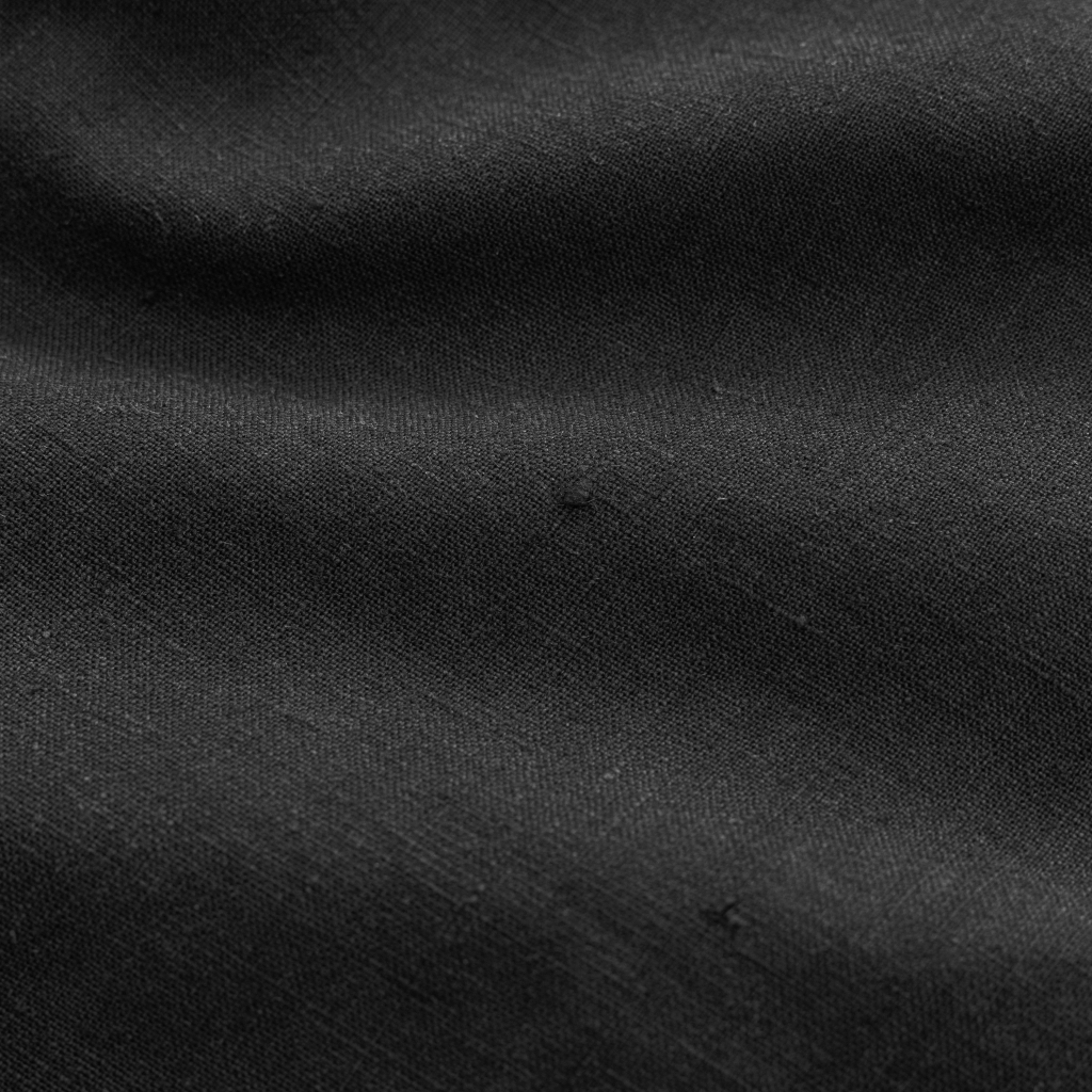 Quần short nam, Quần short linen GINCO Đen vải linen thô mềm mịn thoáng mát, form regular fit - Bravery