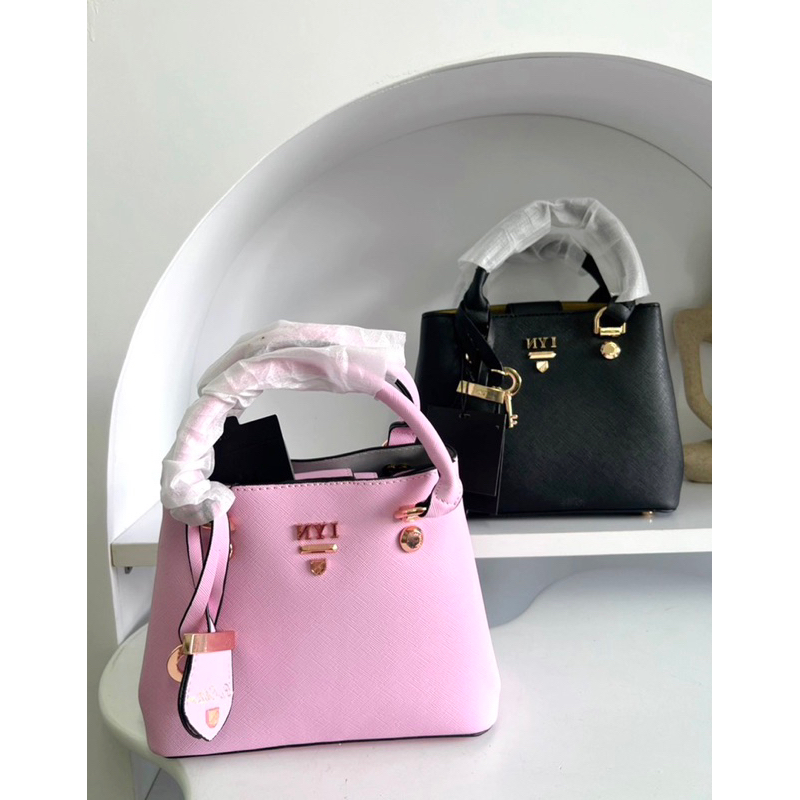 Túi l y n sang trọng